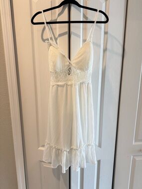 Lace-Trim White Chemise Slip Nightdress